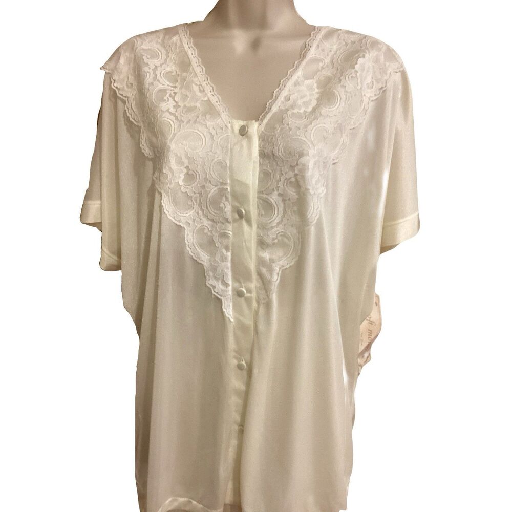 Vtg Soft Moments 2-Piece Pajama Set Pale Yellow Lace Sz M 1970s NOS NWT USA
